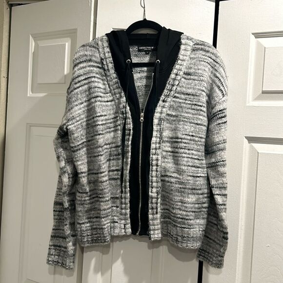 Central Park West Sweater w/ Sweatshirt Zip Up Inlay, Size Large - Picture 1 of 10